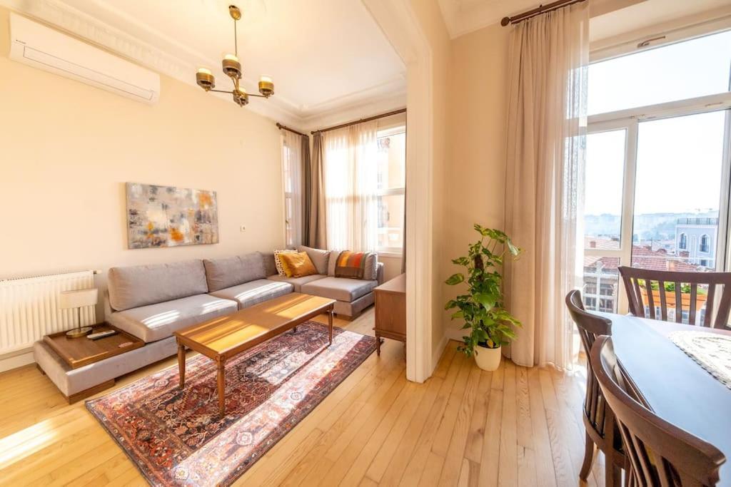 Elegant, Spacious, Quiet 3br Near Historic Center *