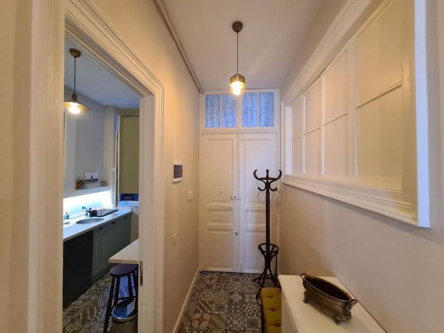 Elegant, Spacious, Quiet 3br Near Historic Center Daire İstanbul