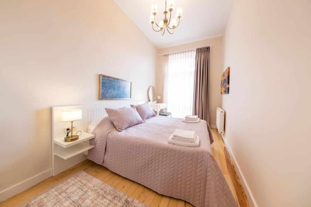 Elegant, Spacious, Quiet 3br Near Historic Center Daire İstanbul